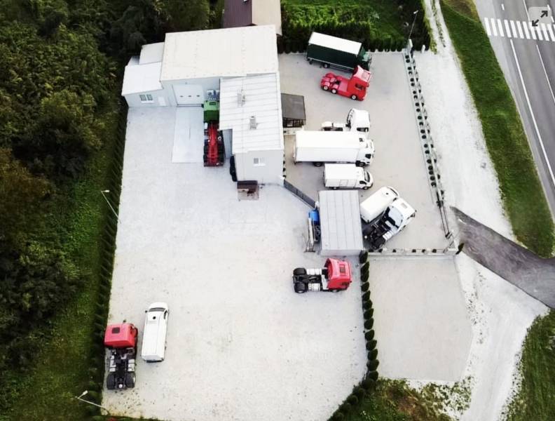 WhatsApp Image 2025-12-10 at 18.49.42 (2).jpeg