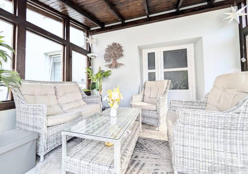 WhatsApp Image 2025-12-10 at 18.49.42 (11).jpeg