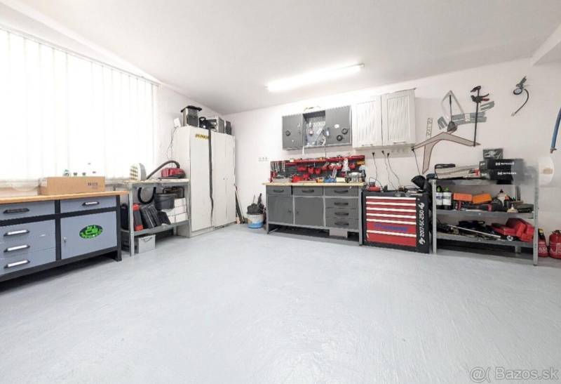 WhatsApp Image 2025-12-10 at 18.49.42 (12).jpeg