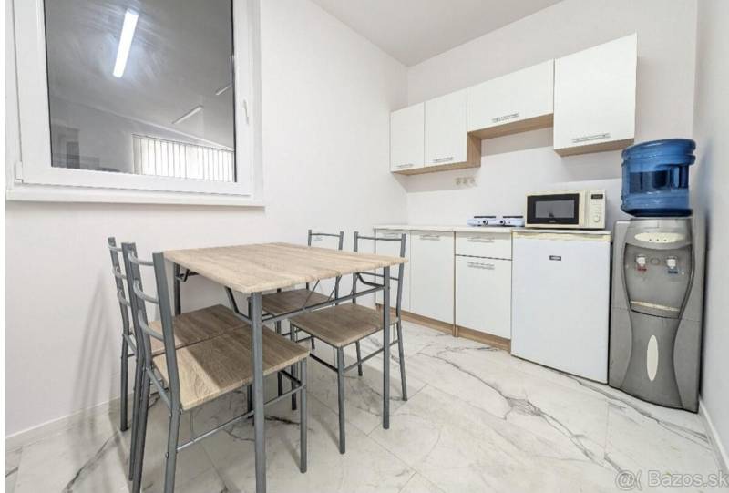 WhatsApp Image 2025-12-10 at 18.49.42 (9).jpeg