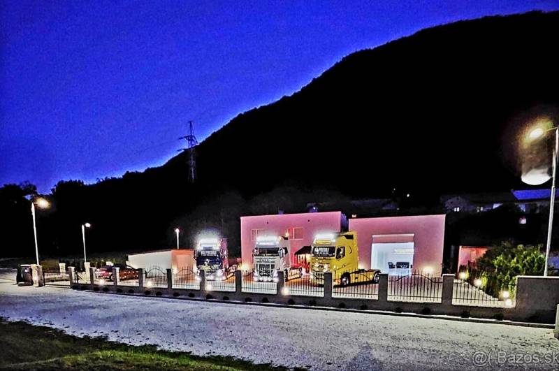 WhatsApp Image 2025-12-10 at 18.49.42 (15).jpeg