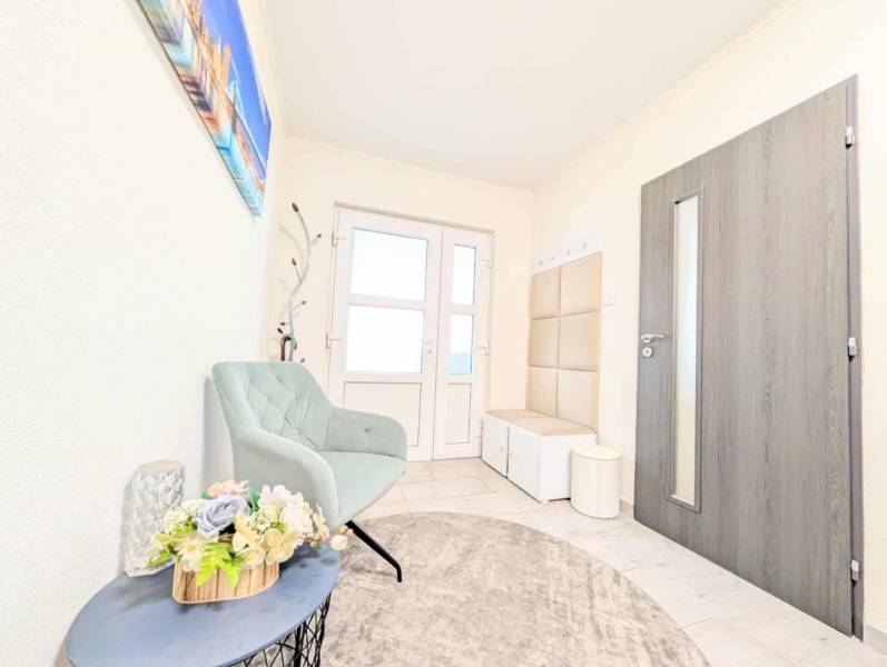 WhatsApp Image 2025-12-10 at 18.49.43 (10).jpeg