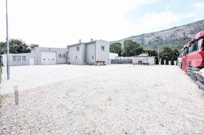 WhatsApp Image 2025-12-10 at 18.49.42 (18).jpeg