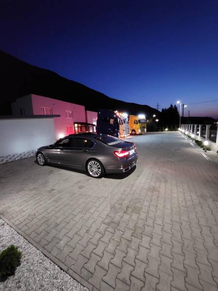 WhatsApp Image 2025-12-10 at 18.49.43 (7).jpeg