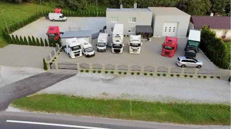 WhatsApp Image 2025-12-10 at 18.49.42 (17).jpeg