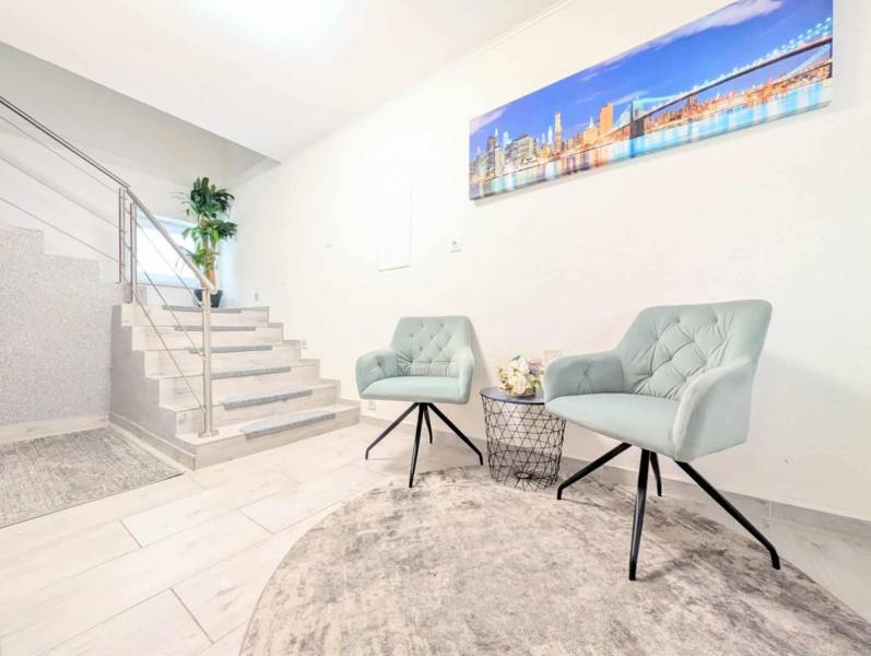 WhatsApp Image 2025-12-10 at 18.49.43 (12).jpeg