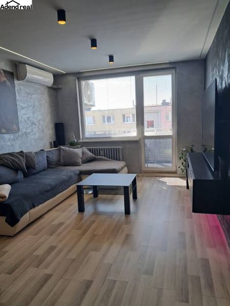 WhatsApp Image 2026-04-22 at 16.00.36 (4).jpeg